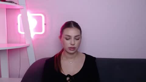 milanaangelas online show from March 15, 6:07 am