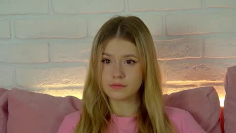 MilanaBalmain online show from September 21, 4:05 am