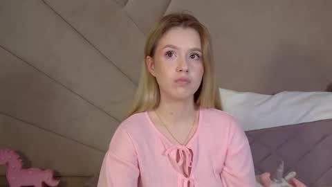 MilanaBalmain online show from March 25, 4:36 pm