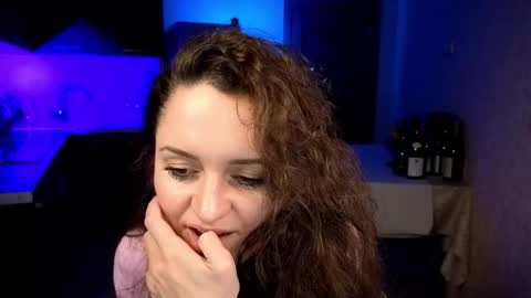 milanabankss online show from February 11, 11:30 pm