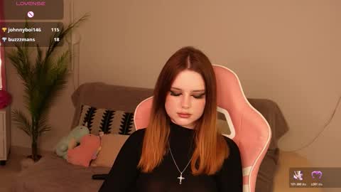 milanamoons online show from October 23, 2:07 pm