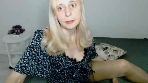 Snapshot of milanav chatting on March 11, 2:53 am Milena online show from March 11, 2:53 am