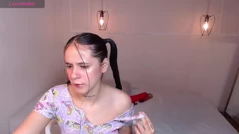 Mila Rose online show from February 28, 11:47 am