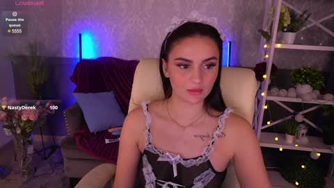 Snapshot of milashalovely chatting on February 7, 9:58 am Milasha online show from February 7, 9:58 am