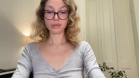 Mila online show from October 23, 3:57 pm