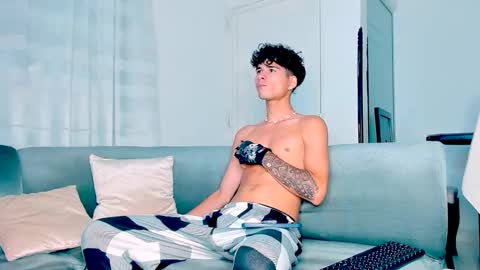 Milcon Thomson online show from January 23, 4:41 am