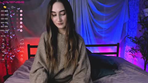 Snapshot of milemissyy chatting on December 11, 7:57 pm Mia online show from December 11, 7:57 pm