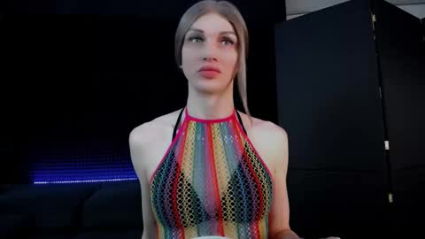 Snapshot of milena_hardy chatting on October 1, 4:55 am Milena Hardy online show from October 1, 4:55 am