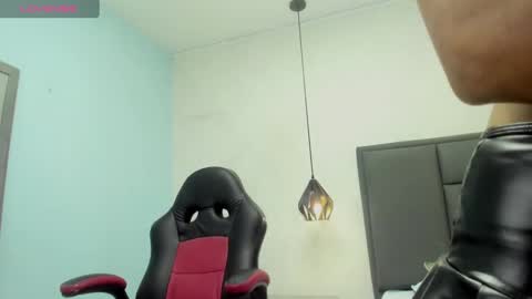 MILEY online show from February 21, 7:21 pm