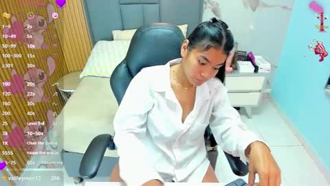 MILEY online show from March 28, 7:26 pm