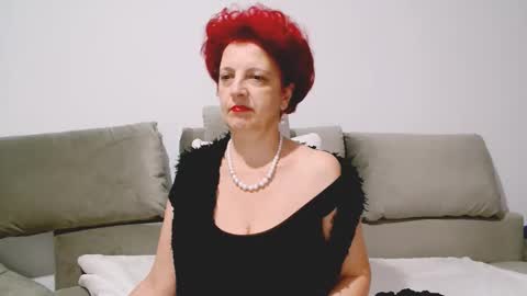 Milfsupreme online show from October 14, 9:07 pm