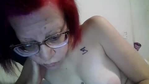 milfmadeslut online show from April 15, 4:32 pm