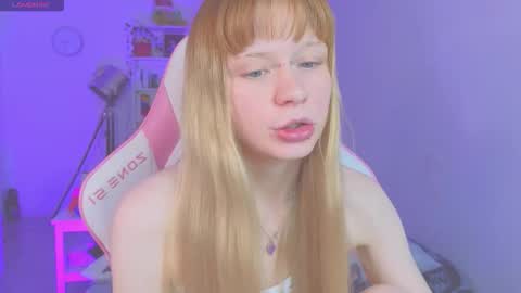 Milia online show from September 25, 10:39 pm