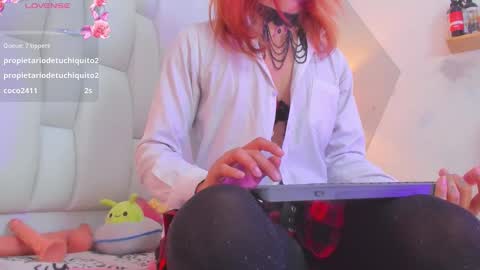 Snapshot of milkwhore1 chatting on October 6, 3:02 am Michelle online show from October 6, 3:02 am