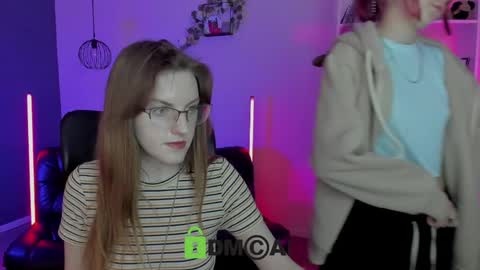 milky_mia_ online show from April 30, 7:52 pm