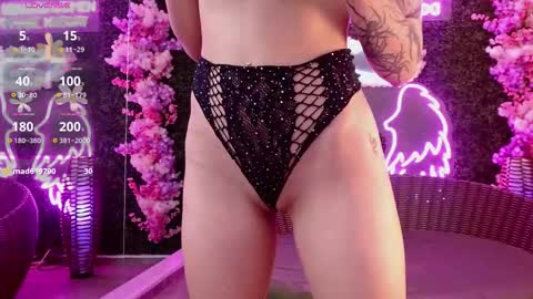 MILLA online show from October 10, 1:28 pm