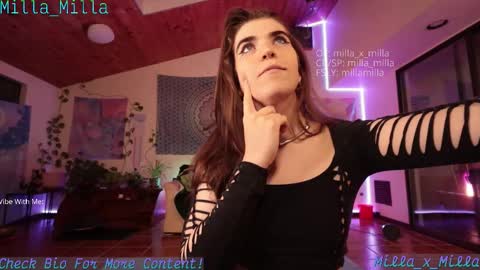 milla_milla online show from October 25, 2:45 am