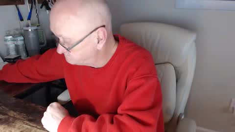 millenium0129 online show from January 19, 2:10 am