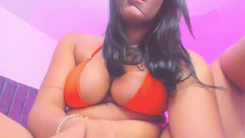 miller_silvana online show from April 15, 7:58 pm