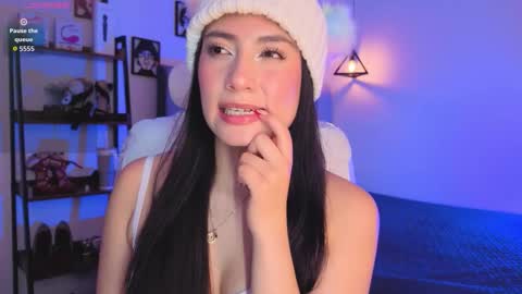 miller_vanessa_ online show from March 24, 9:10 pm