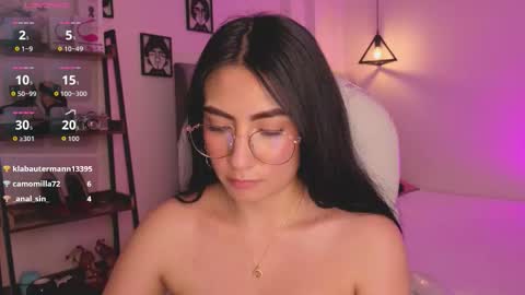 Snapshot of miller_vanessa_ chatting on October 16, 11:36 pm miller_vanessa_ online show from October 16, 11:36 pm