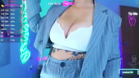 Im girl my name is Johana  online show from November 6, 10:13 pm