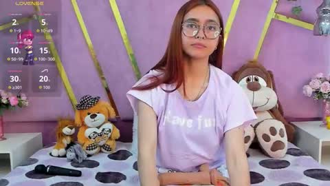 Snapshot of milleyjones_ chatting on September 30, 8:41 pm milleyjones_ online show from September 30, 8:41 pm