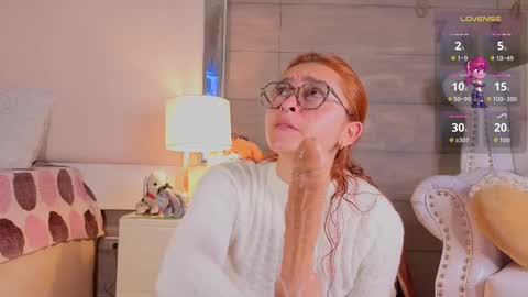 Snapshot of milleyjones_ chatting on September 15, 8:54 pm milleyjones_ online show from September 15, 8:54 pm