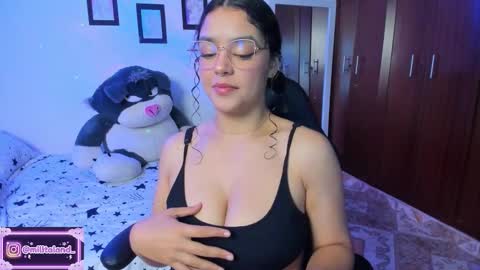        online show from November 6, 2:09 pm