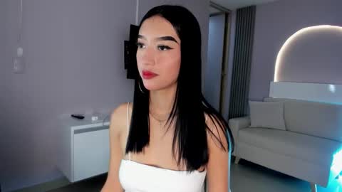 Snapshot of millieskinny_ chatting on October 16, 11:47 pm Ana Maria online show from October 16, 11:47 pm
