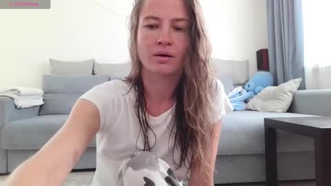 Snapshot of milly_browski chatting on September 29, 12:15 pm milly_browski online show from September 29, 12:15 pm