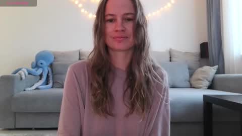 Snapshot of milly_browski chatting on October 16, 5:51 am milly_browski online show from October 16, 5:51 am