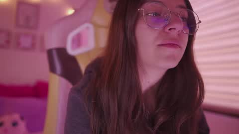 MILLY online show from February 4, 7:29 pm