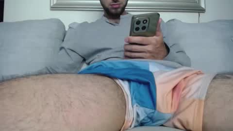 Snapshot of milostructor chatting on October 6, 12:34 pm miloslove online show from October 6, 12:34 pm