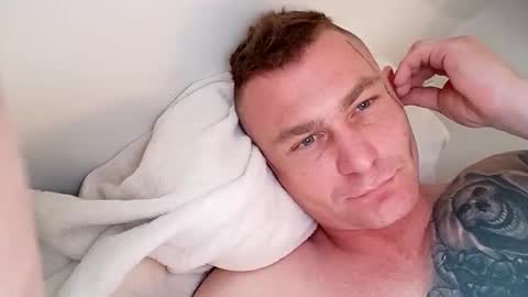 Milutki14325 online show from April 5, 4:48 pm