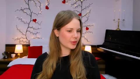 Kelly online show from February 25, 3:53 pm