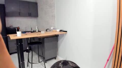 Snapshot of mimicherryy chatting on September 20, 3:53 am Kiko online show from September 20, 3:53 am