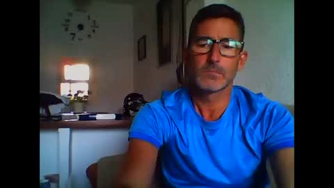 Snapshot of mindthestep chatting on October 19, 10:09 am MIND online show from October 19, 10:09 am