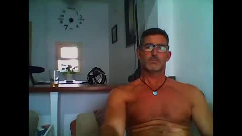 Snapshot of mindthestep chatting on October 8, 3:51 pm MIND online show from October 8, 3:51 pm