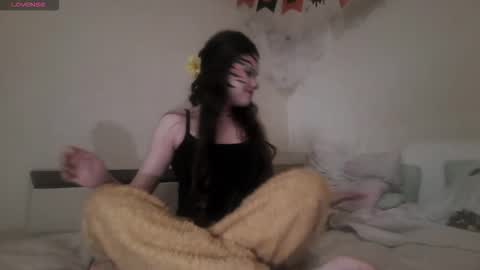 Amelia online show from October 31, 5:19 am