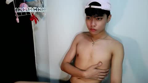 mingkla_man online show from February 21, 3:15 pm