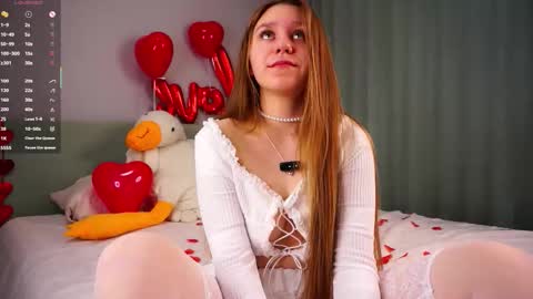 Mary online show from February 13, 1:42 am