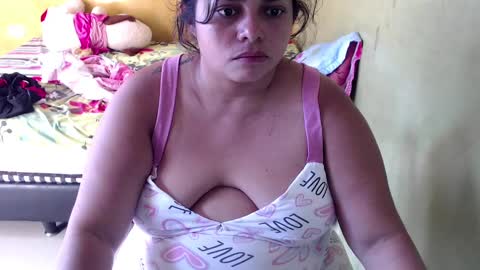 Snapshot of minnie_bbw69 chatting on February 26, 12:49 pm Andrea online show from February 26, 12:49 pm