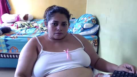 Snapshot of minnie_bbw69 chatting on September 16, 6:55 pm Andrea online show from September 16, 6:55 pm
