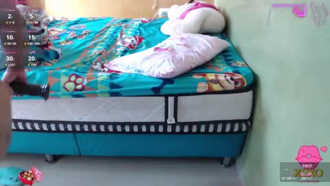 Snapshot of minnie_bbw69 chatting on September 29, 7:24 pm Andrea online show from September 29, 7:24 pm