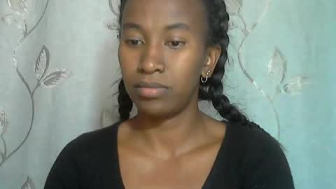 minouch211907 online show from March 10, 8:18 am