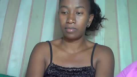 minouch211907 online show from January 18, 9:24 pm