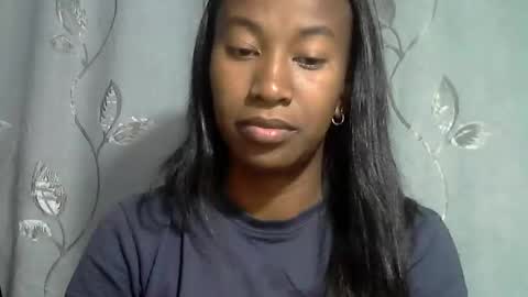 minouch211907 online show from March 13, 10:24 pm