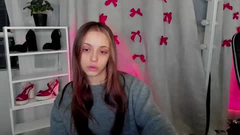 Snapshot of mipsymipson chatting on February 9, 10:09 am NEXT STREAM NOVEMBER 27282930 online show from February 9, 10:09 am