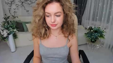 Emma online show from October 23, 8:31 pm